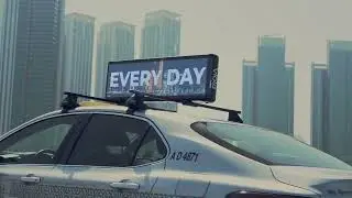 Viola Outdoor launches smart digital taxi-tops