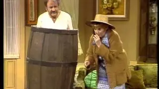 Dean Martin & Kay Medford - Mugged