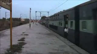 Indian Railways: 12921 Flying Ranee Express Blasts Kelve Road!