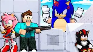 I TROLLED NOOBS IN GIANT VS MINI HIDE AND SEEK RIVALS !!