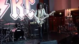 Conny Bloom (Electric Boys) - All Lips 'n Hips (live MOR cruise '16)