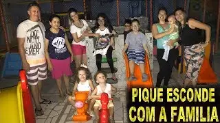 PIQUE ESCONDE  COM VÁRIOS YOUTUBERS
