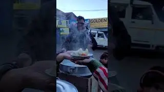 Momos In Shimla 😋👌 #foodlovers #foodie #trending #viral #streetfood #shorts #mountains