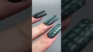 Новый год продолжается 😍 #poligel #nails #tnl #tnlprofessional #nailart #косметика #naildesign