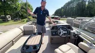 2024 20ft Fishin' Barge SunTracker