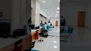 Robot pharmacist in China who work at hospital in Lishui City&prepare medicine according to doctor