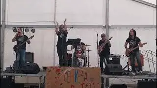 Los rockeros van al Infierno
