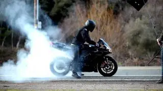 Yamaha R1 Black Devil [HD] Video