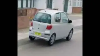 BOUNCING YARIS