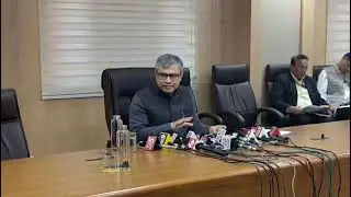 Convenience stores at Railway statios for passenger needs - Hon'ble MR