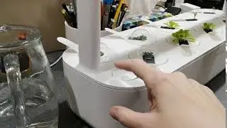 Click & Grow Smart Garden 9 water level demo