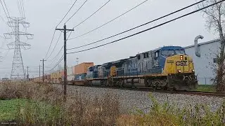 CSX 552 leads CSX I141 Intermodal Train East at Sharonville, OH