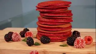 Pancakes with beetroot and oat video (Healthy Cooking)