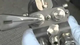 Graco RS Gun Needle Valve  Adjustment