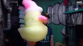 Cotton Candy CHRISTMAS DUCK - Street Food in Taiwan