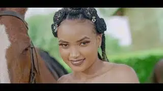 Victor Ruz - Umbrella (Bougèe Official Video)
