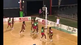 Netball - Advantage / obstruction