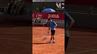Jaime Alcaraz, ganando su punto en la final del torneo nacional de menores en Espa&ntilde;a
