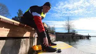 Restube Classic aus dem Wasser sowie Solite Custom Pro Schuhe