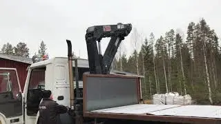 VOLVO FL7 med kran HIAB 100