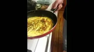Chris Olin Flips an Omelette