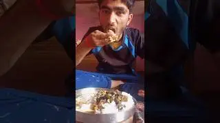 #food #vadapav #foodie #pizza #burger #amazingfacts #friedchicken #foodiefacts #kfc #foodreview