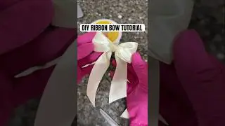 Easy bow tutorial with ribbon 🎀 #cake #cakerecipe #cakedecorating
