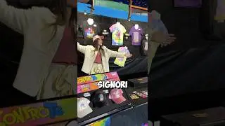 Sof&igrave; apre un negozio nella vita reale 😂