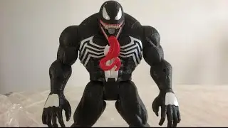 Giant Venom Thrift Find Review 