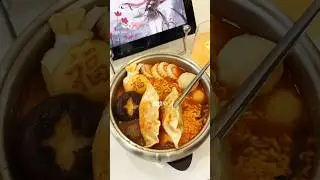 Making big bool Meel looks so delicious 😋😋🤤🤤🤤
