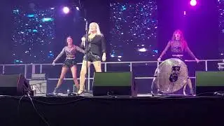Samantha Fox Santa Maria @Bowlers Exhibition Centre