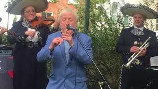 Mariachi San Patricio with the Chieftains Paddy Moloney. Mexican Embassy