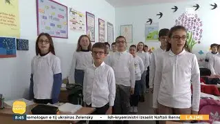 Himni kombëtar në shkolla, nxënësit e shkollës “Vasil Shanto” tregojnë për emocionet