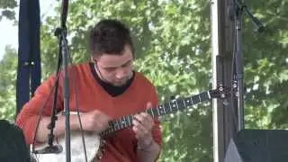 Frank Evans on banjo at Clifftop