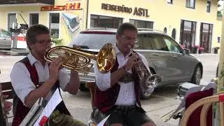 Frühschoppen in der Privatbrauerei Oberaudorf im Inntal