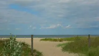 Priwall Strand Ostsee L&uuml;becker Bucht Sommer 2025 - Seeluft, Sand und Meer.  Travem&uuml;nde, L&uuml;beck.