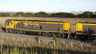 TasRail TR12 TR05 #32 Container train passing through the Tunbridge crossing loop