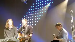 Mumford & Sons - The Weight (live @ Ziggo Dome Amsterdam) - feat Half Moon Run and Mystery Jets