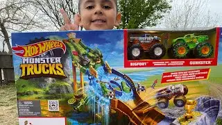 Hot Wheels Monster Trucks, Wreckin Raceway / desafio extremo de titanes
