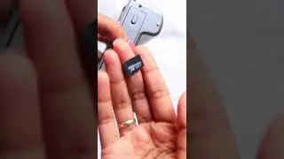 How To Insert SD/TF Card In 4K Digital Camera 🤳📸 #shorts #trending #viralvideo #4kcamera #vlogging
