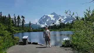 Walking around Picture Lake at Mt Baker