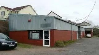 Charles Darrow: Unit 10 Hanbury Buildings, Bradley Lane, Newton Abbot, Devon TQ12 1LZ - TO LET