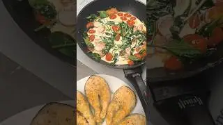 Лосось у вершковому соусі з помідорами чері та шпинатом 🔥🔥🔥