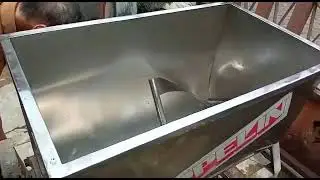 Horizontal mixer roti 25 kg tepung merk Zeppelin second harga murah. Minat : WA. 0895.3222.92356