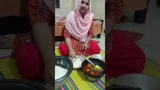 পাঙ্গাস মাছের তেল দিয়ে। পাঙ্গাস মাছের রান্না করলাম তাও জামাইয়ের মন পাই না। 