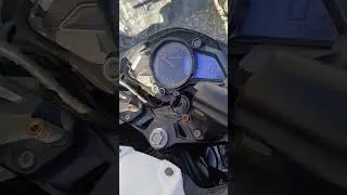 Rouser ns200cc 8mil rpm tranqui.tranqui. ya no tira mas agua. problema de junta de tapa solucionado.