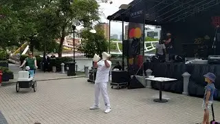 Pizza Dough Juggling || ViralHog