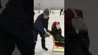 Ice Skating IF dorong2 Kursi Mami, Ashika, Papi di Skylink Chiba-Japan(281225)