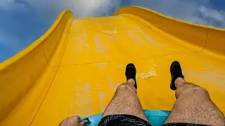 Extreme BANANA Water Slide at Vadas Thermal Sturovo