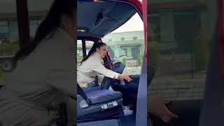 Left hand drive or right hand drive? #driver #truck #girldriver #viral #trending